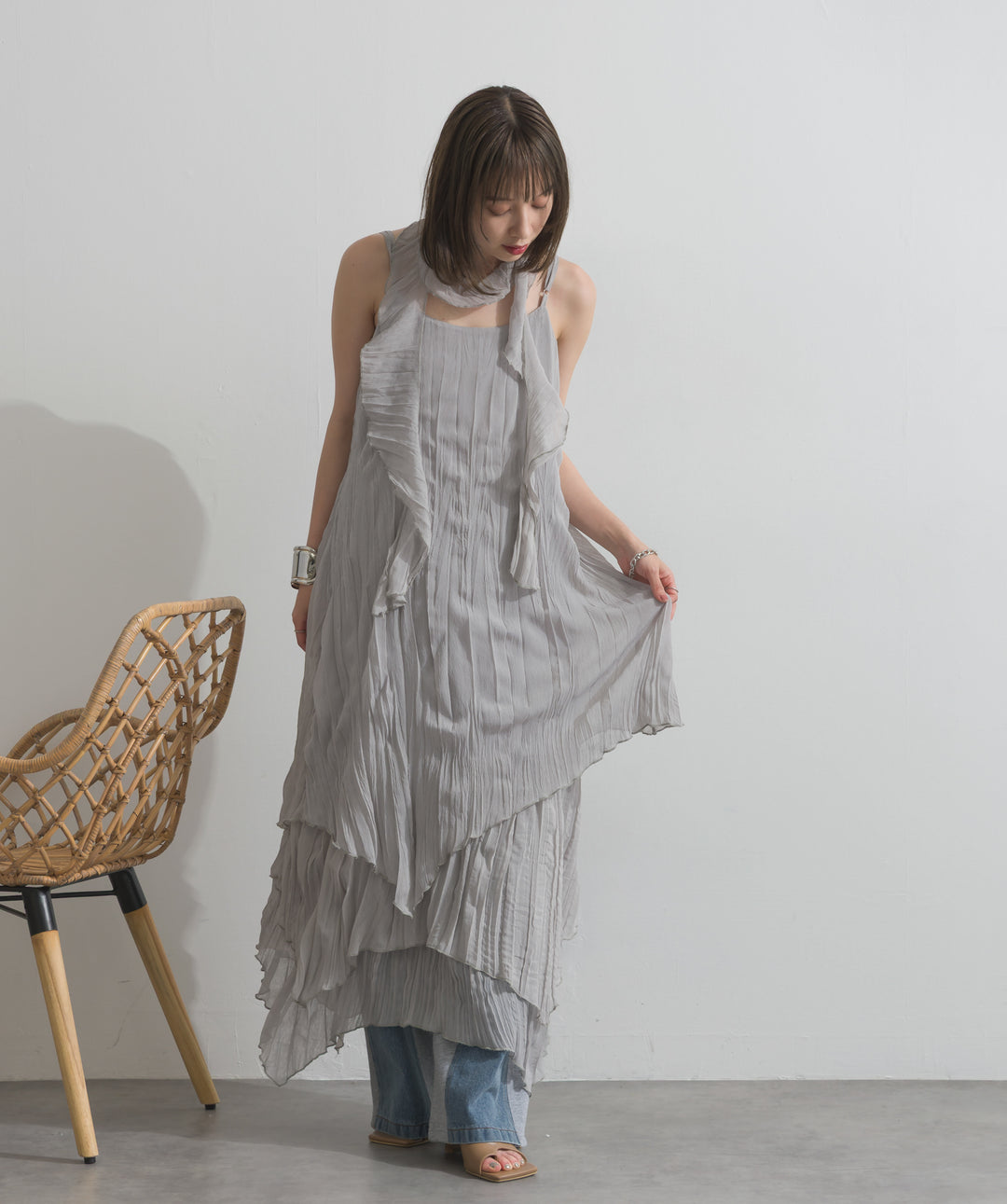 【SET】シアーシャーリングレイヤードキャミワンピース+サイドスウェットドッキングデニム(2set)