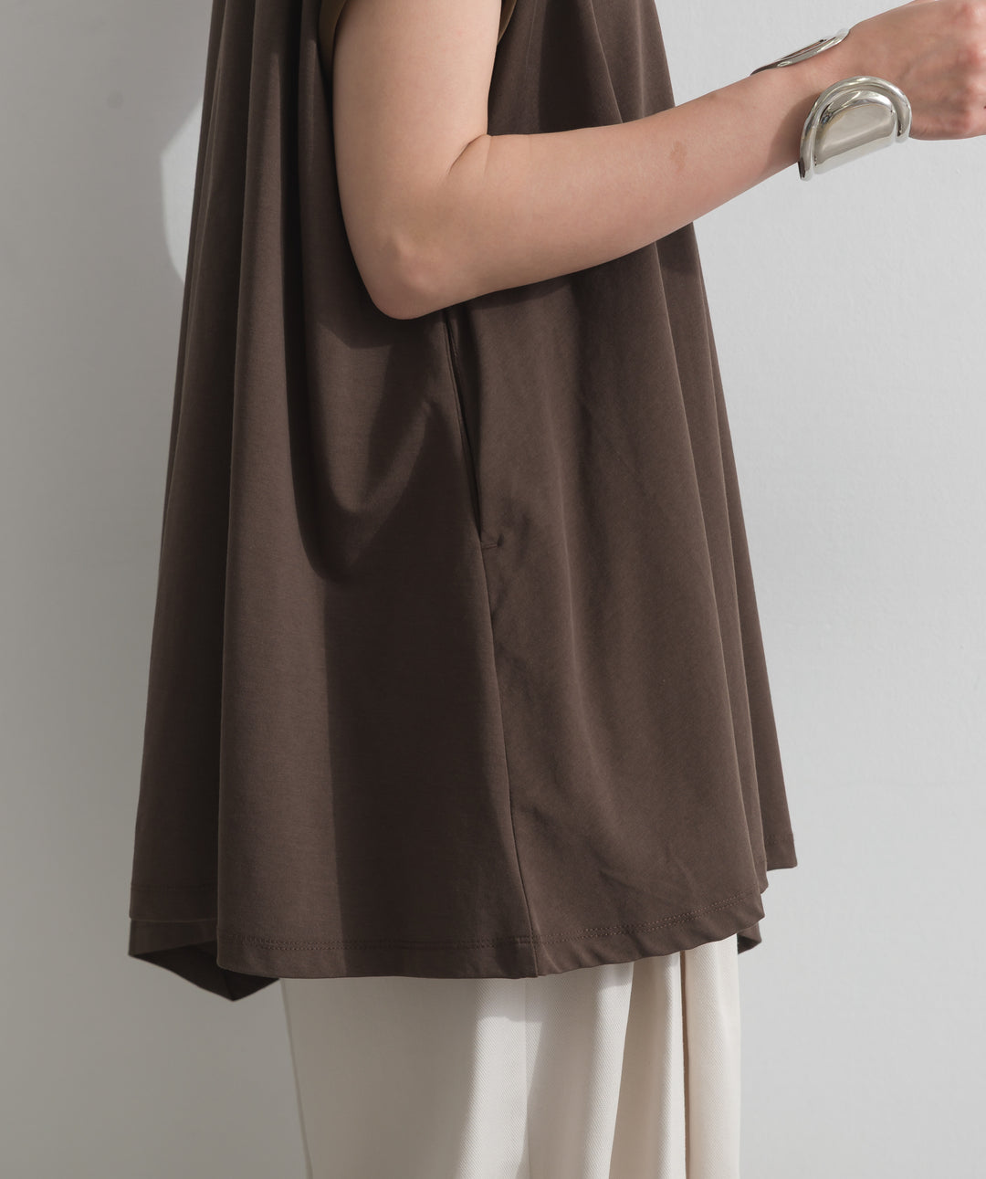 サテン部分使いアシメチュニックTシャツ