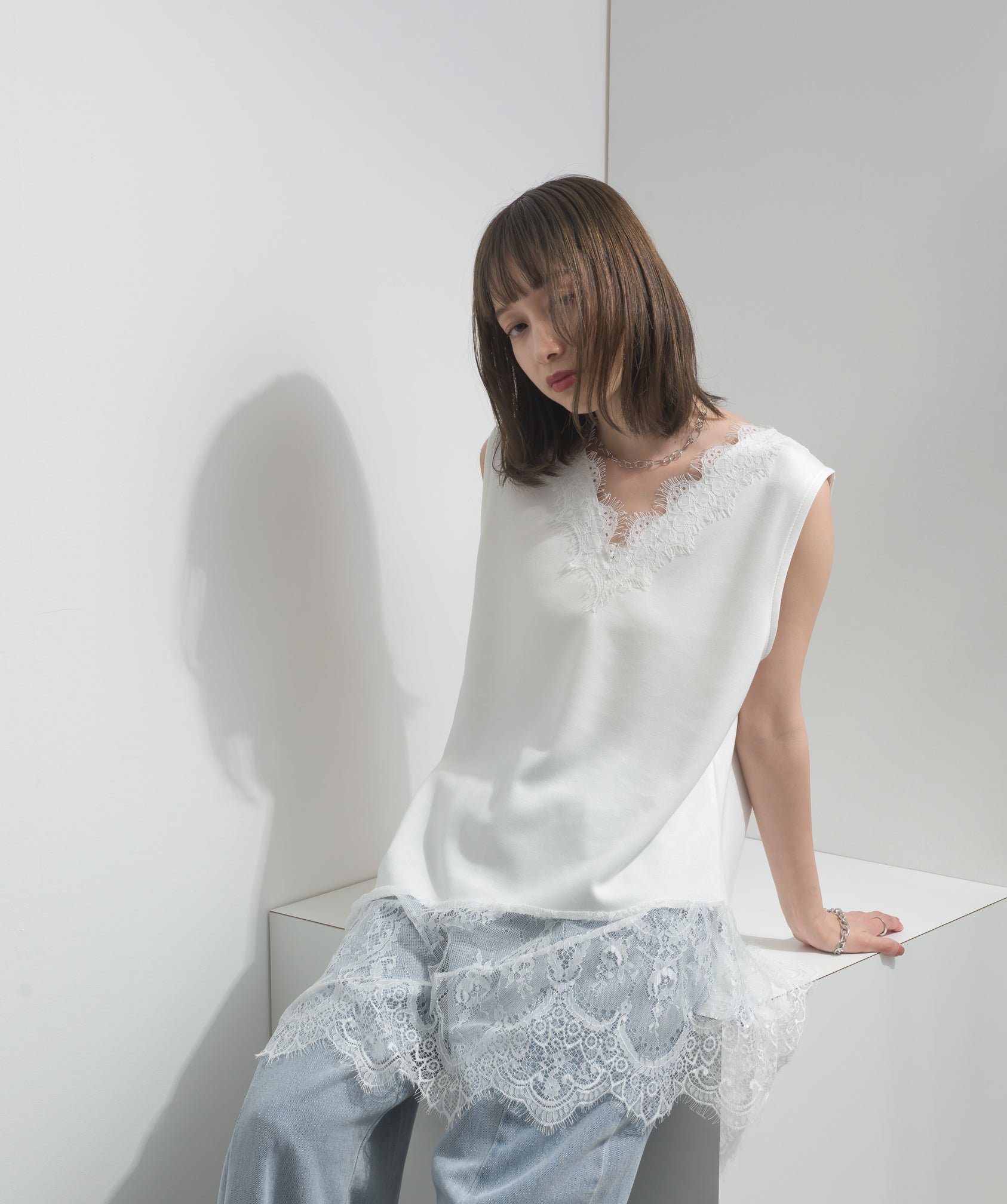 レースヘムレイヤードノースリーブトップス – OandI