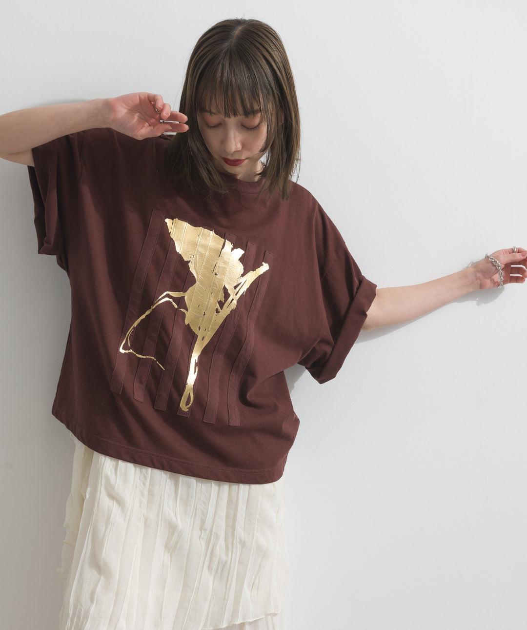 【SET】ニュアンス箔プリントTシャツ+シアーシャーリングレイヤードキャミワンピース(2set)