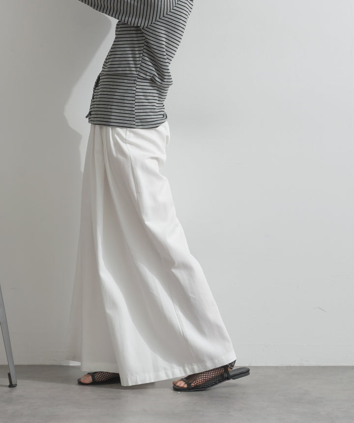 タックワイドパンツ