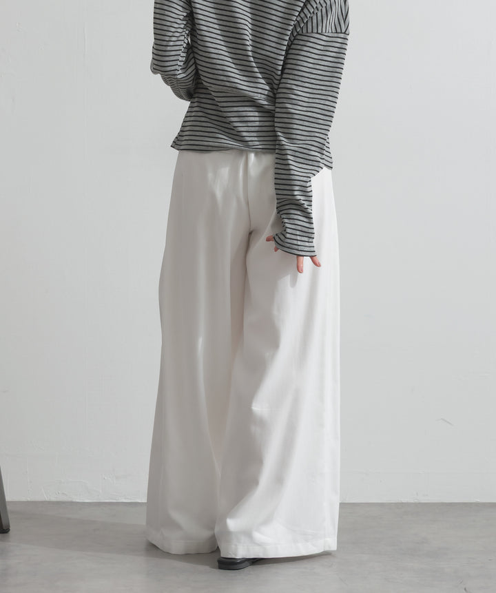 タックワイドパンツ