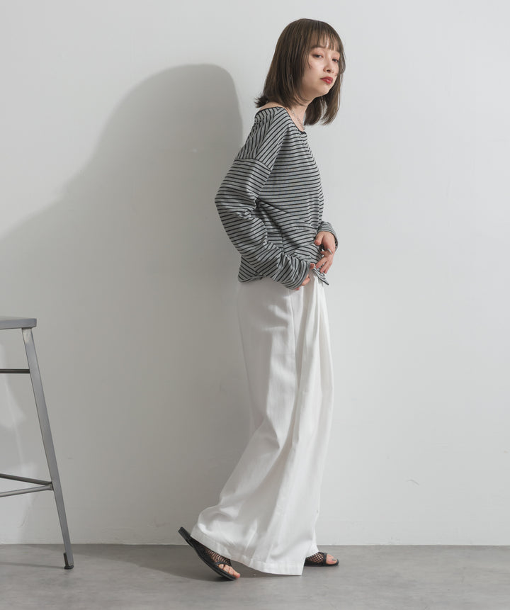 タックワイドパンツ