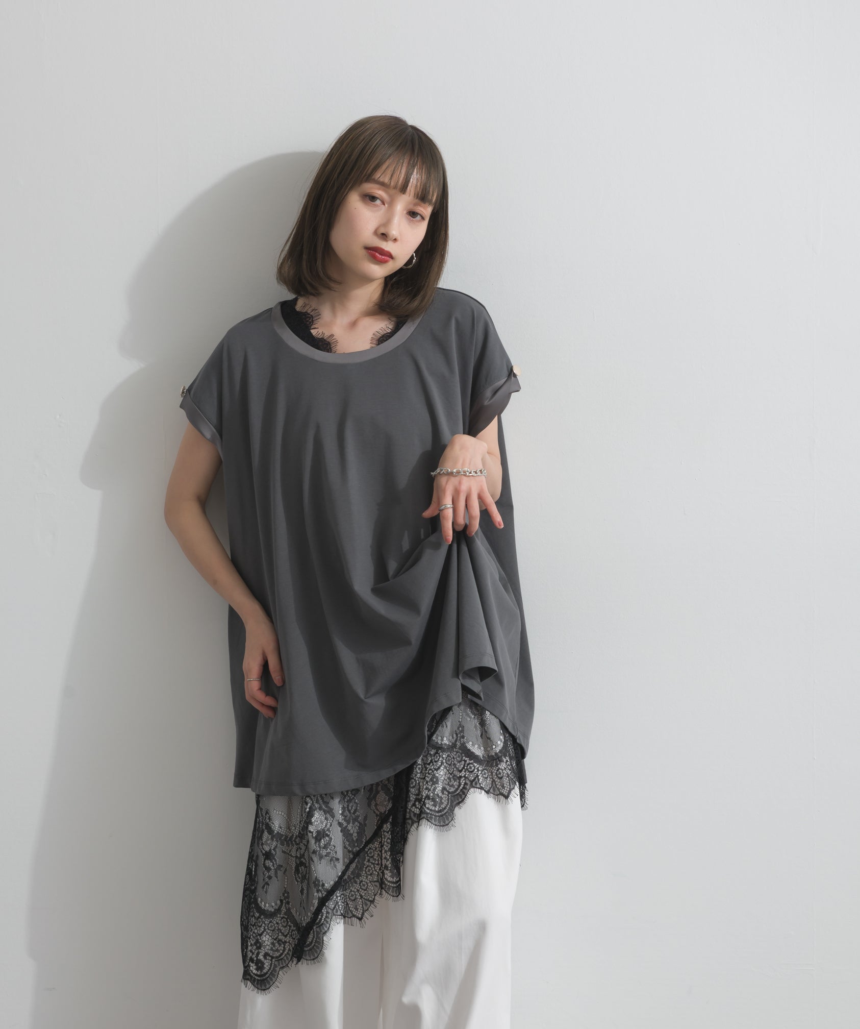 サテン部分使いアシメチュニックTシャツ – OandI