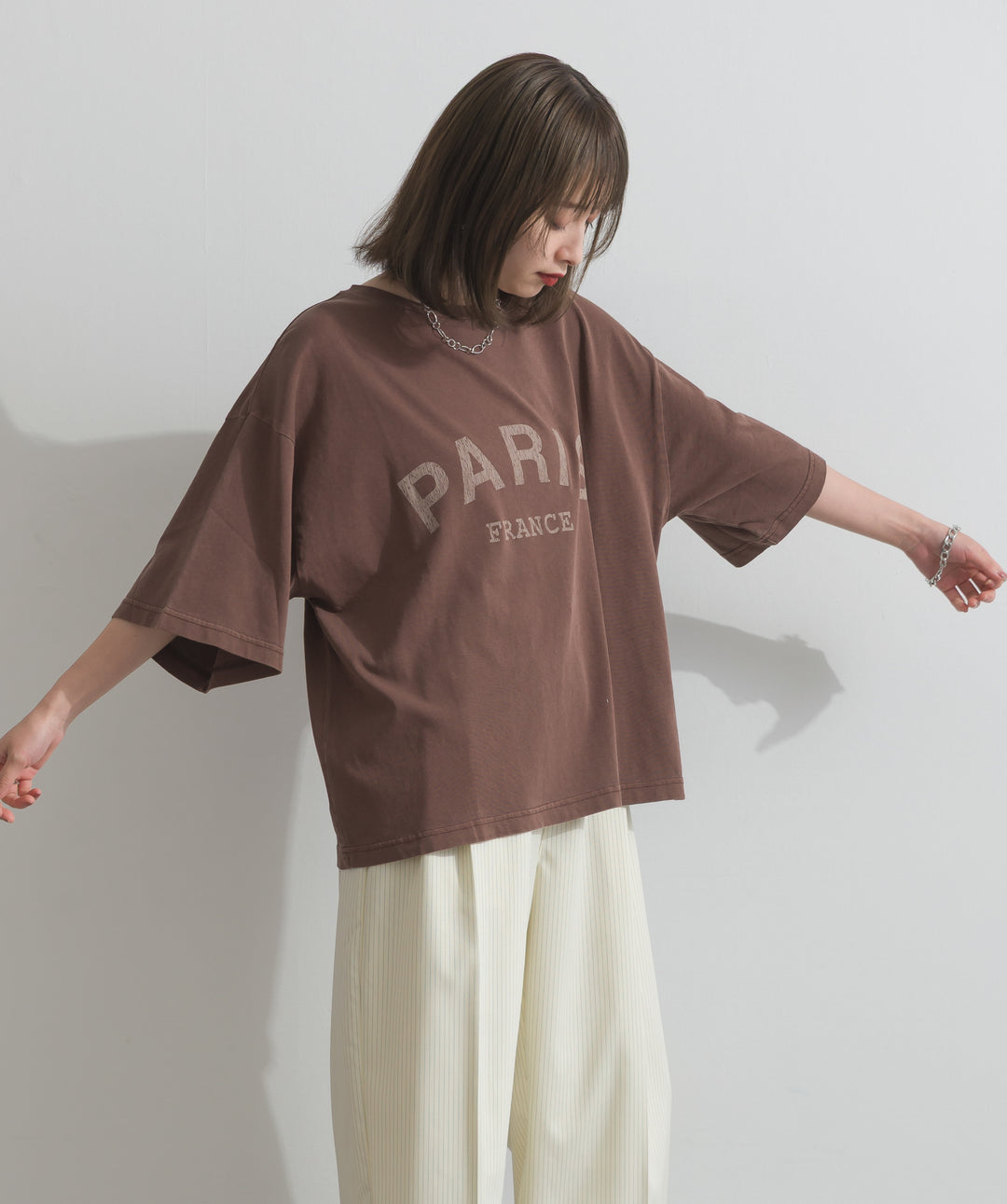 ピグメントロゴプリントTシャツ