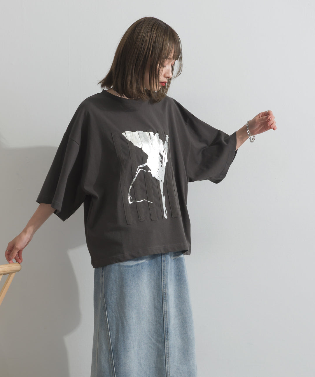 ニュアンス箔プリントTシャツ