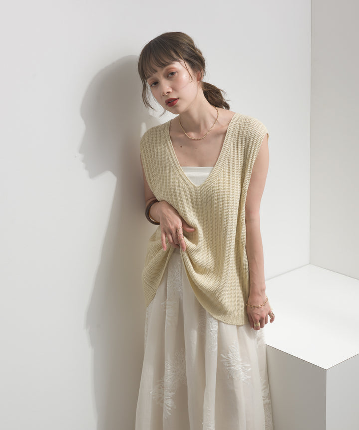 【SET】リブニットノースリーブトップス+フラワー刺繍シアースカート(2set)