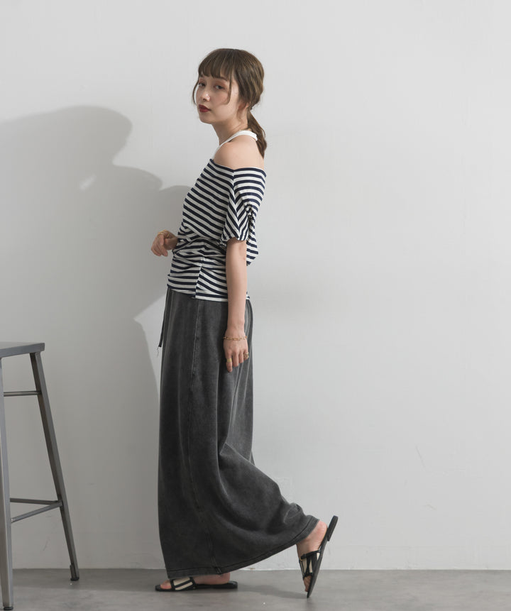 【SET】ホルターネックボーダーオフショルトップス+ピグメントスウェットロングスカート(2set)