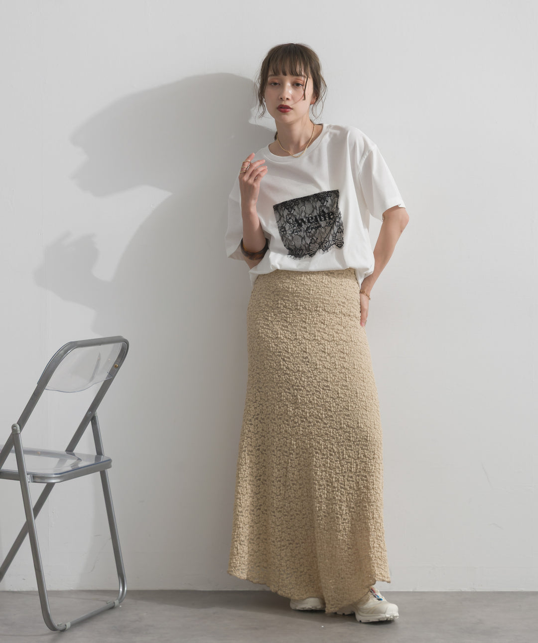 【SET】レースロゴ刺繍Tシャツ+ブークレメロウフレアスカート(2set)