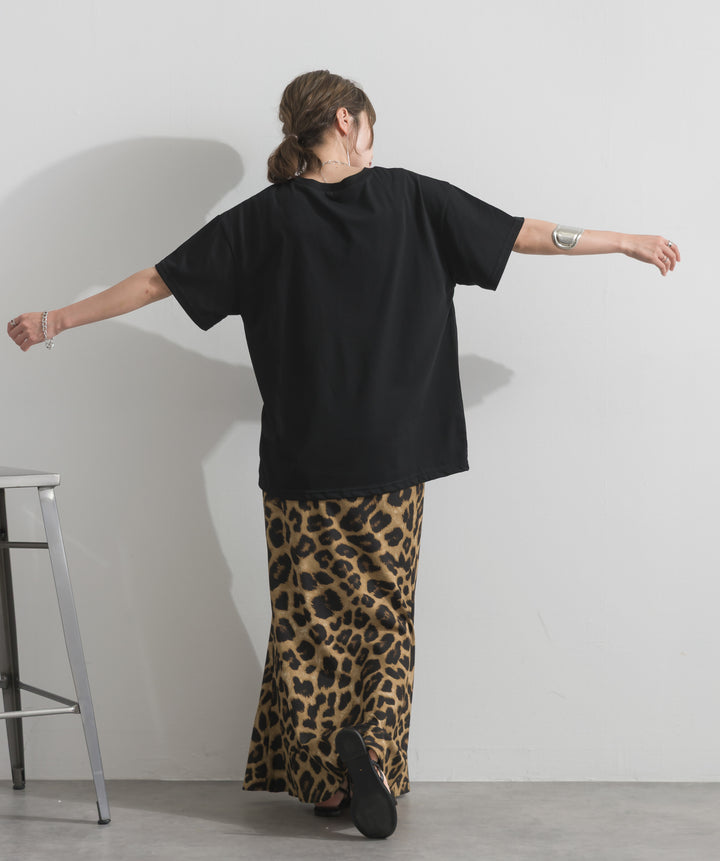 レースロゴ刺繍Tシャツ