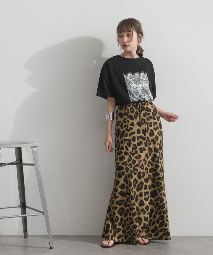 レースロゴ刺繍Tシャツ