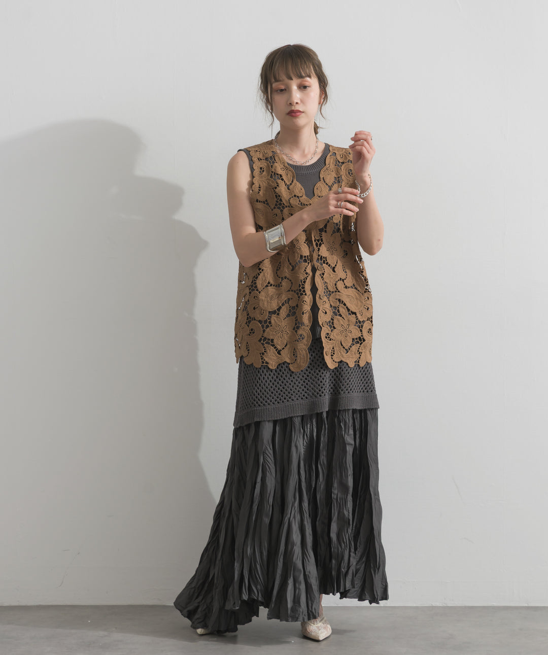 【SET】フラワーレースVネックノースリーブトップス+ニットタンク×メッシュラップスカートセット+ワッシャープリーツロングスカート(3set)