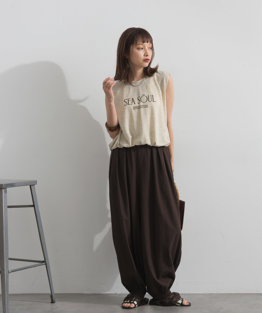 【SET】ロゴノースリーブトップス+レースヘムバルーンパンツ(2set)