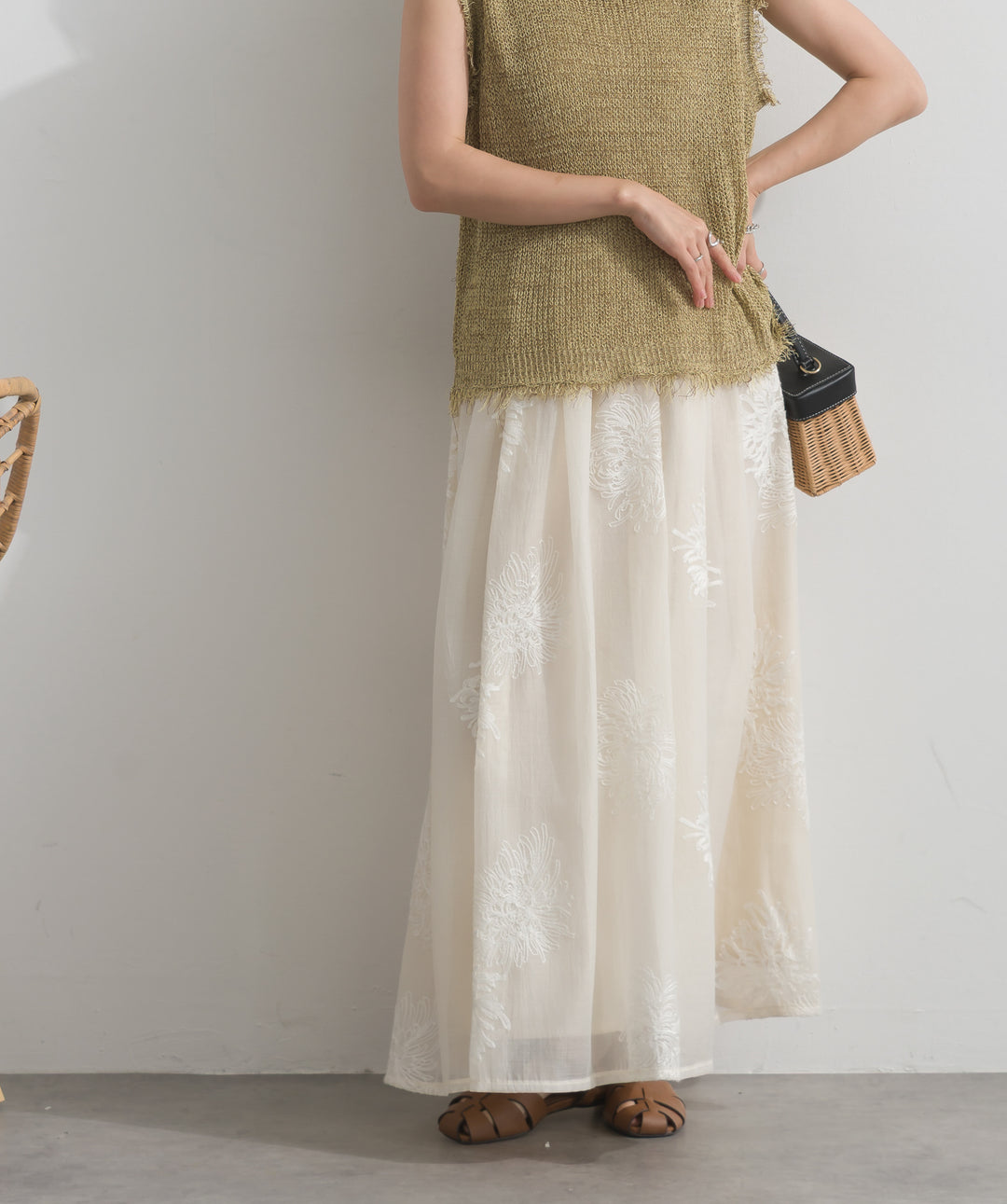 【SET】フリンジメッシュニットベスト+フラワー刺繍シアースカート(2set)