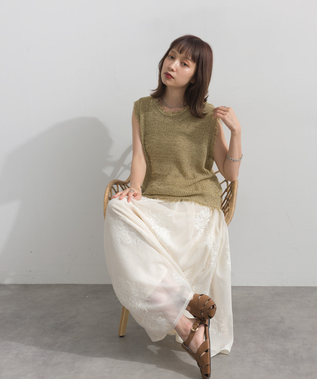 【SET】フリンジメッシュニットベスト+フラワー刺繍シアースカート(2set)