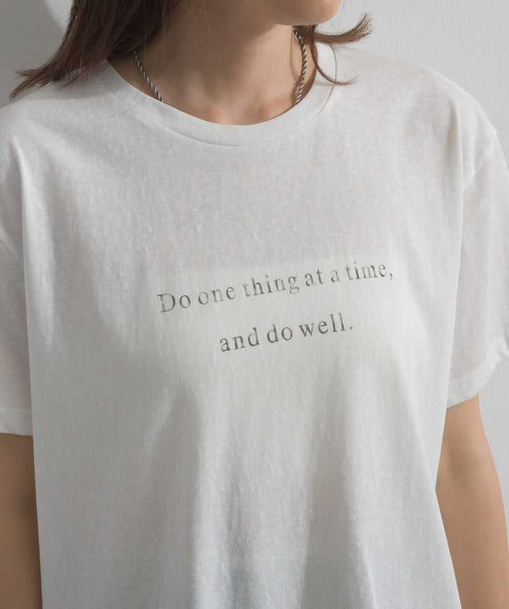 ロゴクルーネックTシャツ