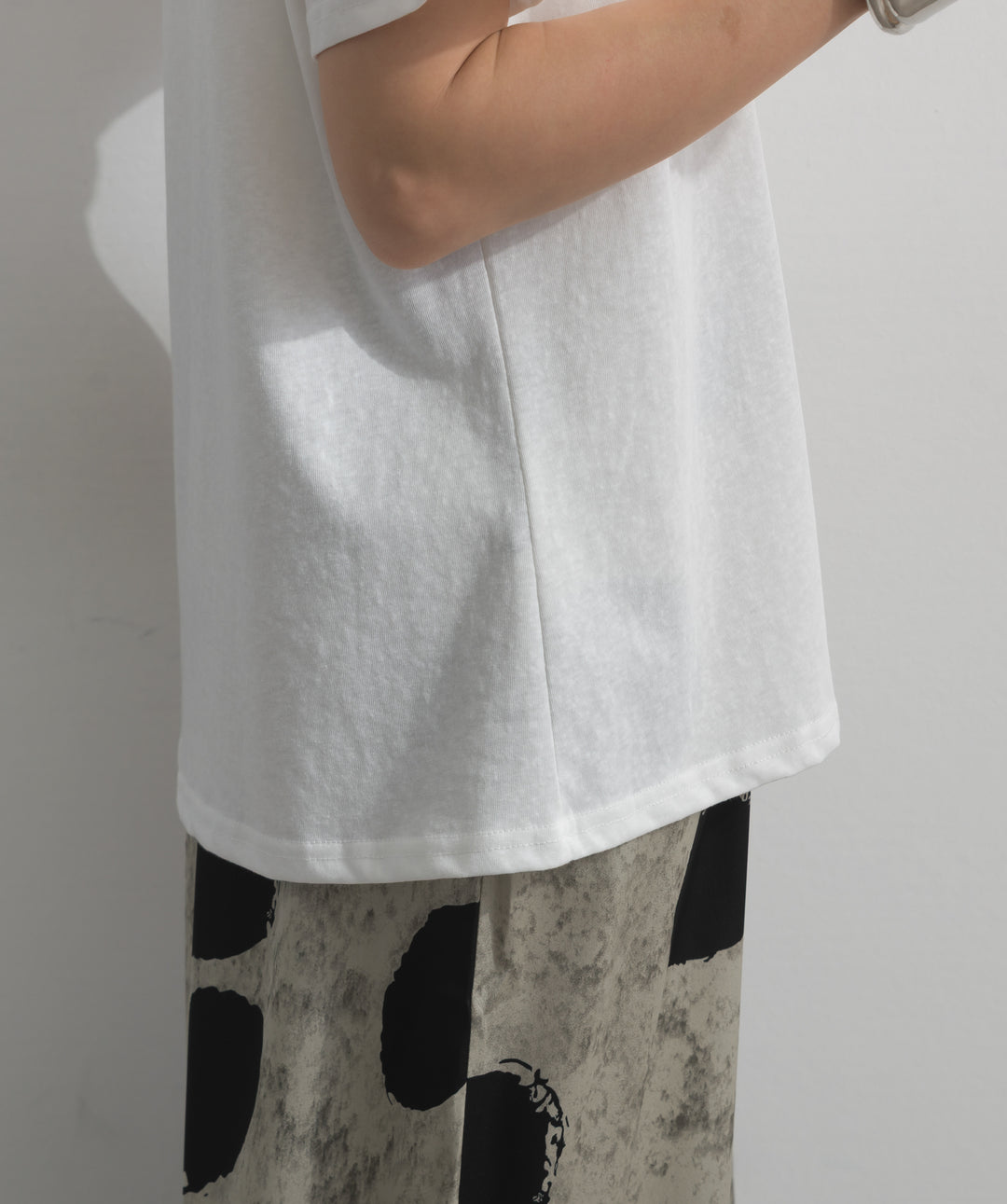 ロゴクルーネックTシャツ