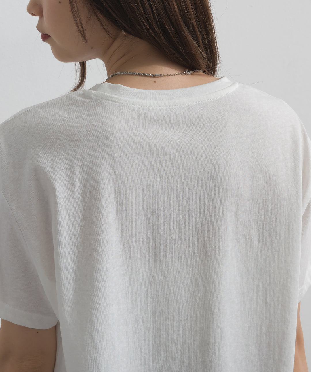 ロゴクルーネックTシャツ