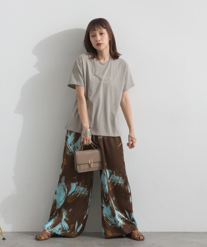 ロゴクルーネックTシャツ