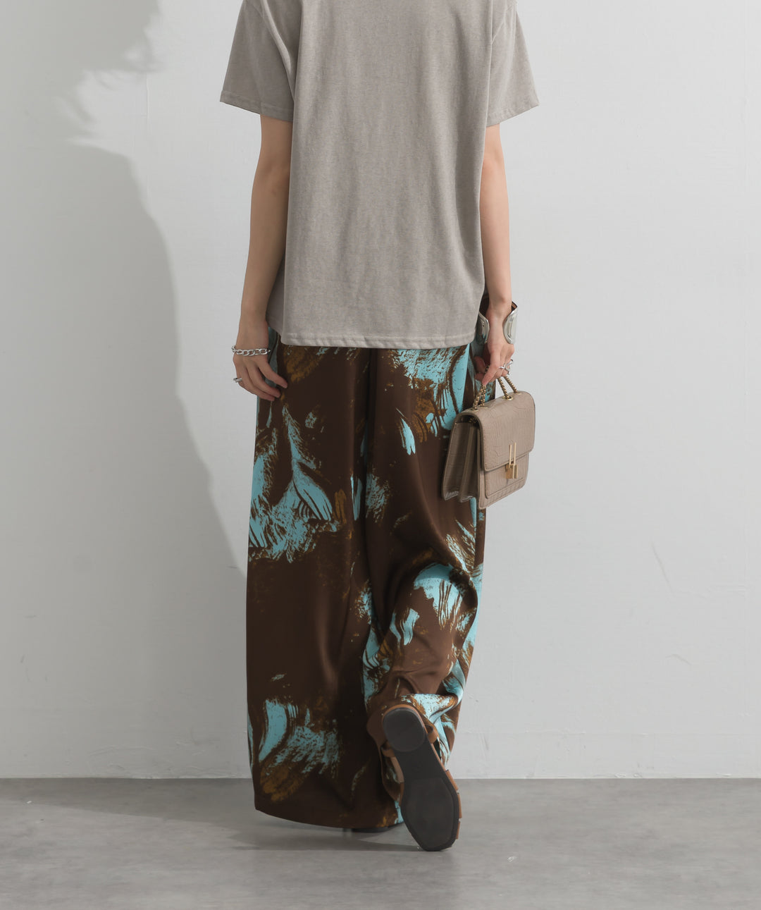【SET】ロゴクルーネックTシャツ+ニュアンスアートワイドパンツ(2set)