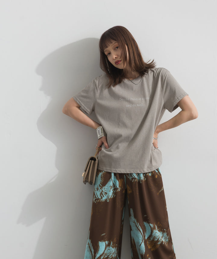 ロゴクルーネックTシャツ