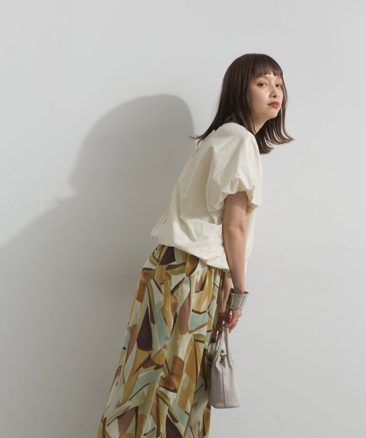 バルーンシルエットブラウス