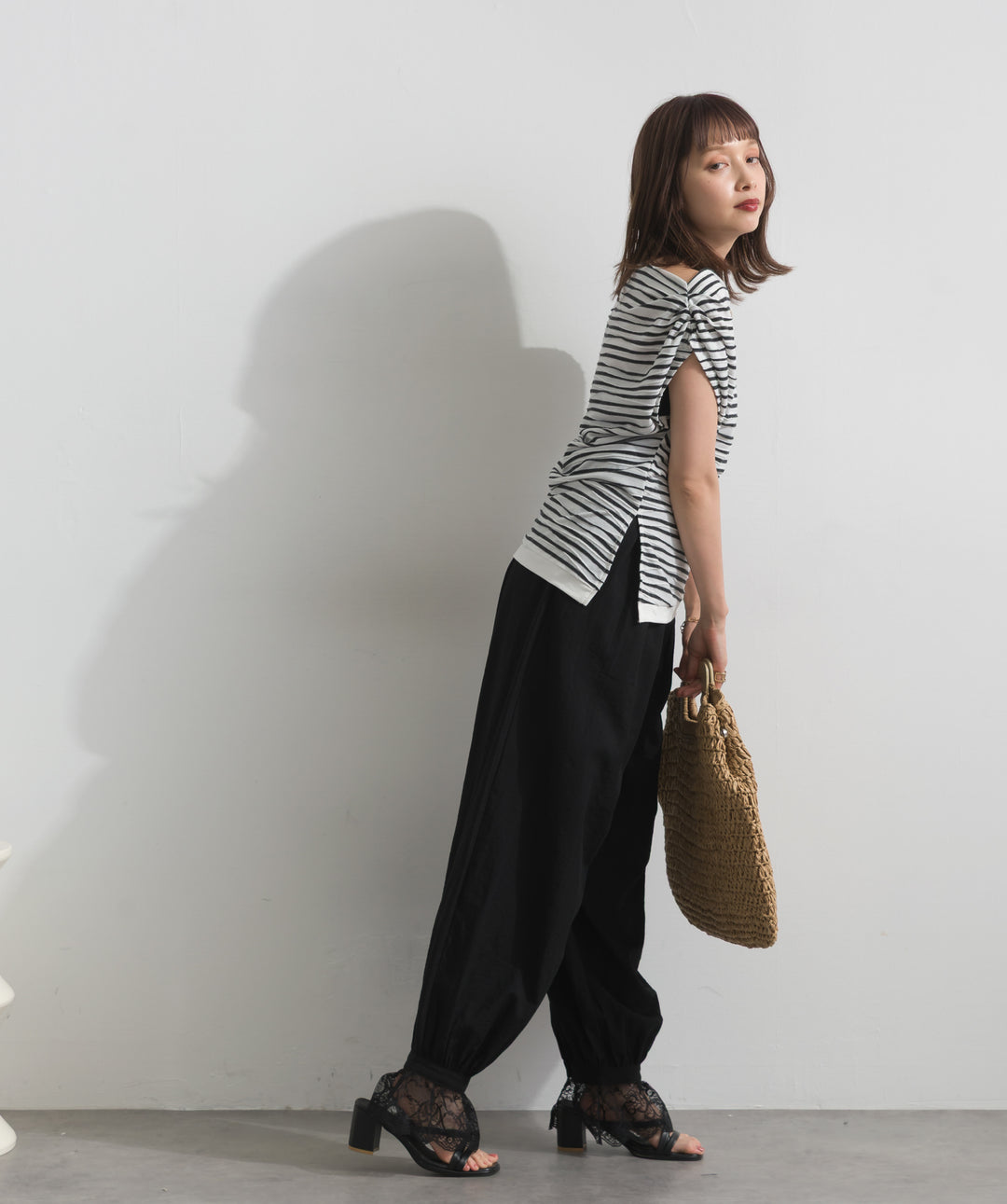 レースヘムバルーンパンツ