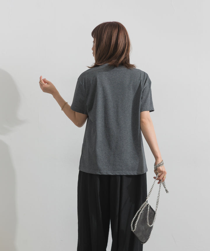 ロゴクルーネックTシャツ