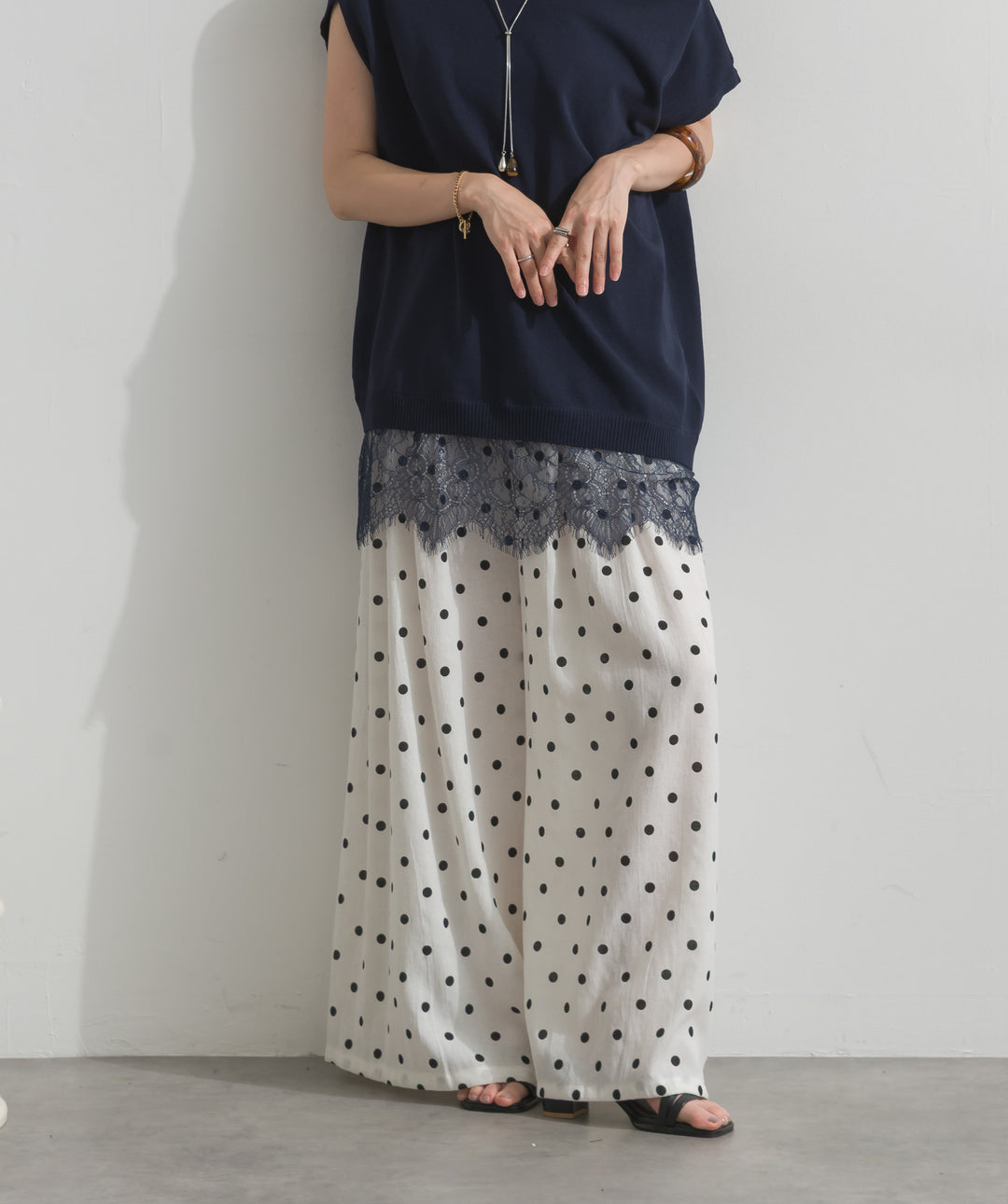 【SET】]レースアクセントノースリーブトップス+グラフィックプリントワイドパンツ(2set)