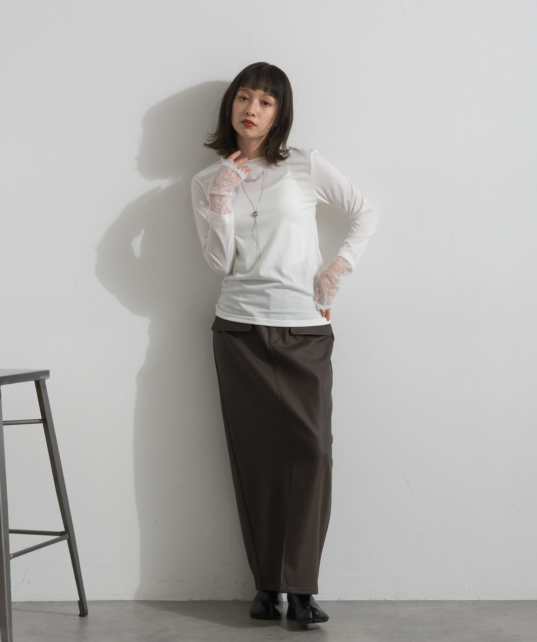 【SET】レーススリーブギャザーカットソー+フェイクレザーフロントスリットスカート(2set)