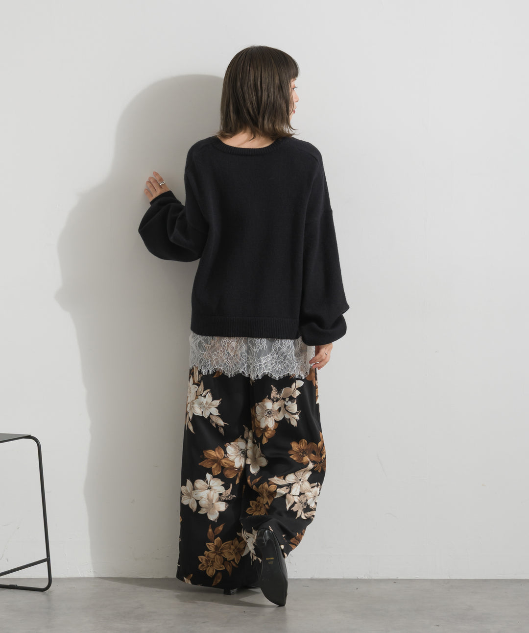 【SET】アルパカタッチVネックレースプルオーバー+フラワープリントタックワイドパンツ(2set)