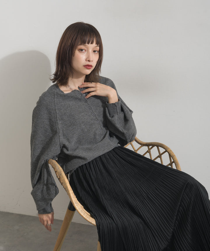ヘンリーネックボリュームスリーブニット