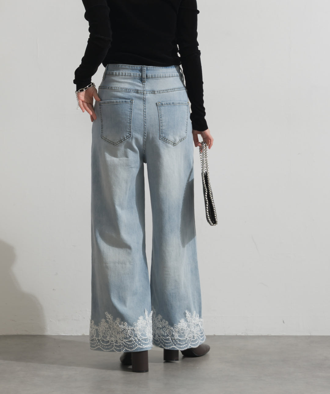 レースヘムワイドデニムパンツ