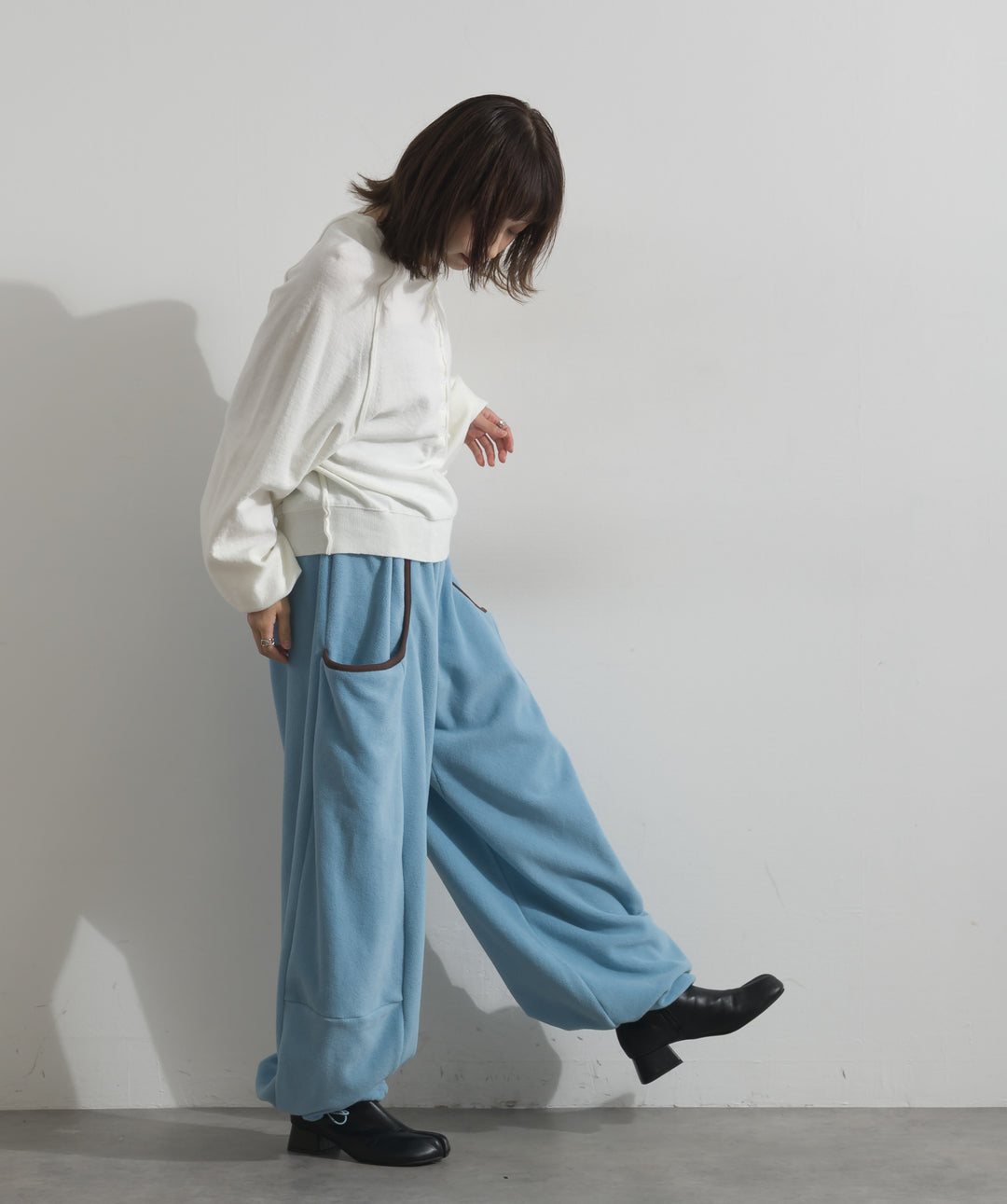 ヘンリーネックボリュームスリーブニット