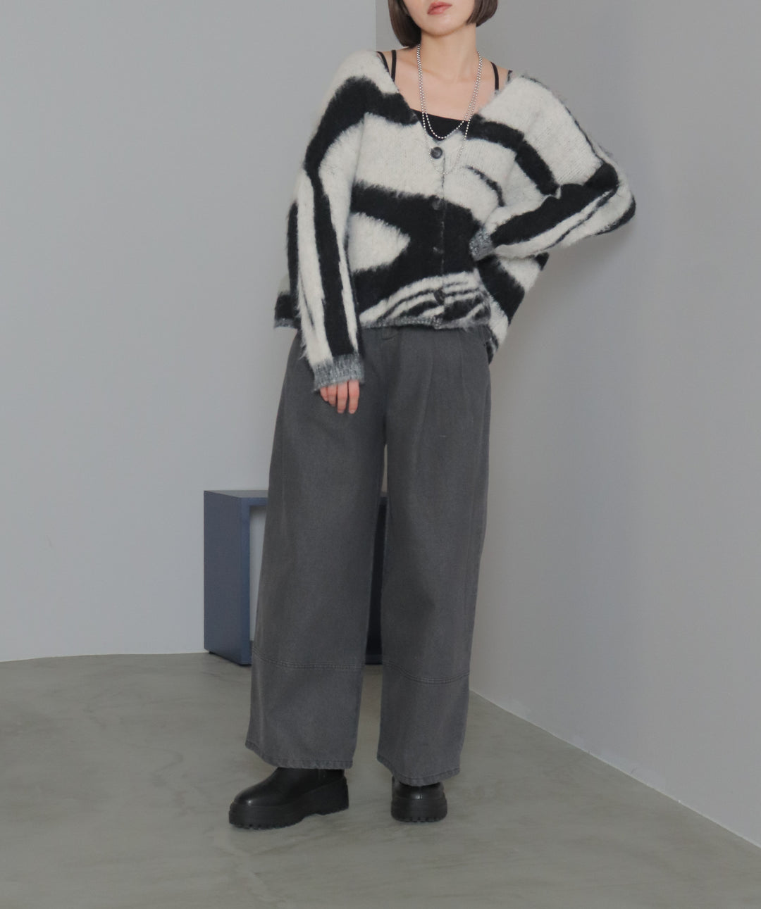タックデニムワイドパンツ